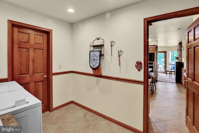 814 HOLLY LN, Lebanon, PA 17042
