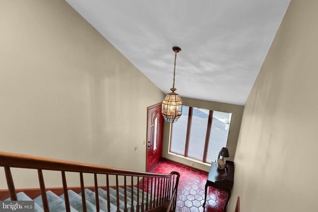 814 HOLLY LN, Lebanon, PA 17042