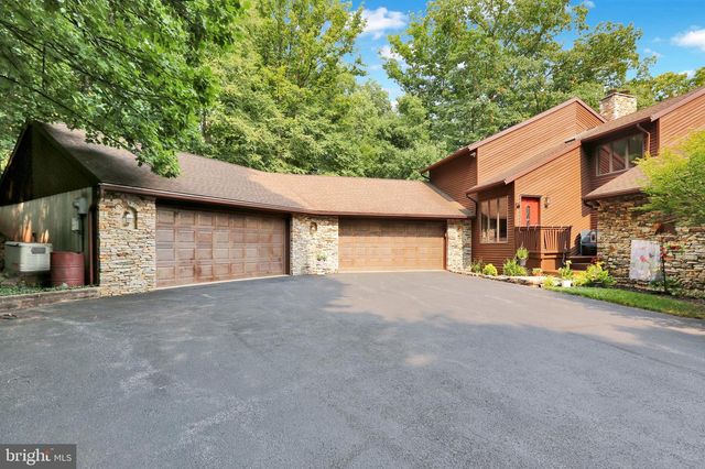 814 HOLLY LN, Lebanon, PA 17042
