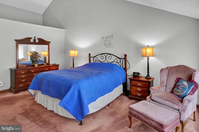 814 HOLLY LN, Lebanon, PA 17042