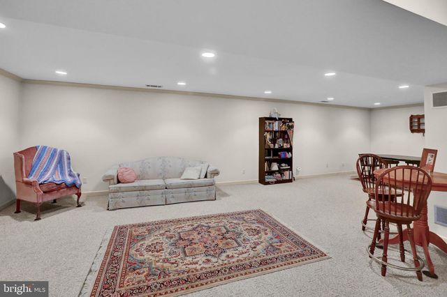 814 HOLLY LN, Lebanon, PA 17042