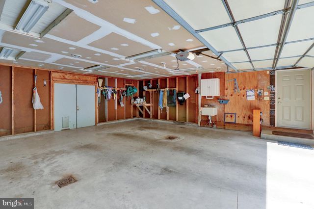 814 HOLLY LN, Lebanon, PA 17042