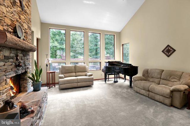 814 HOLLY LN, Lebanon, PA 17042