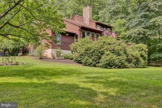 814 HOLLY LN, Lebanon, PA 17042