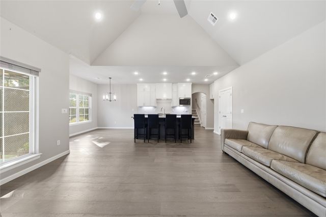 4525 S Ivy Avenue, Sand Springs, OK 74063