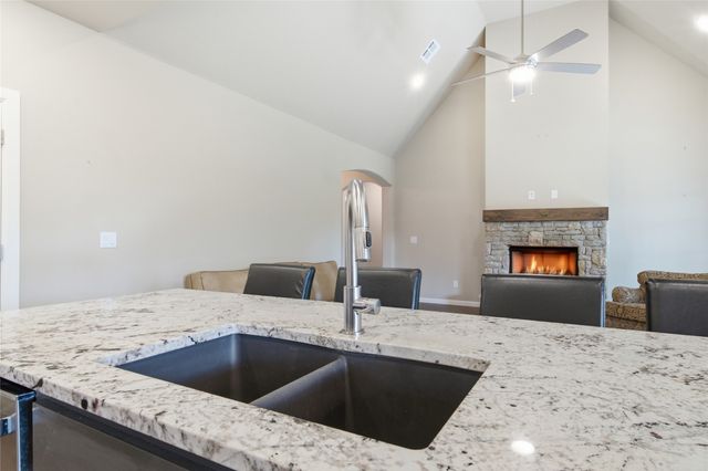4525 S Ivy Avenue, Sand Springs, OK 74063