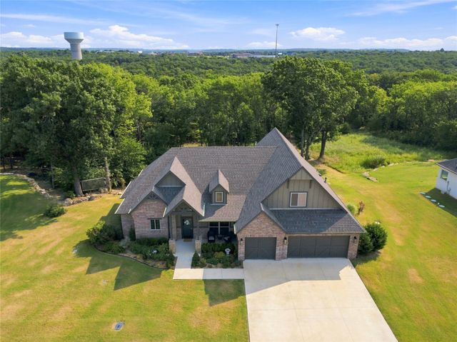 4525 S Ivy Avenue, Sand Springs, OK 74063