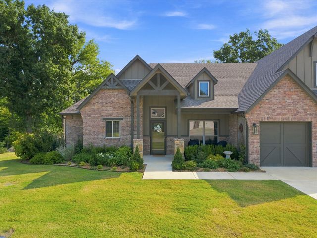 4525 S Ivy Avenue, Sand Springs, OK 74063