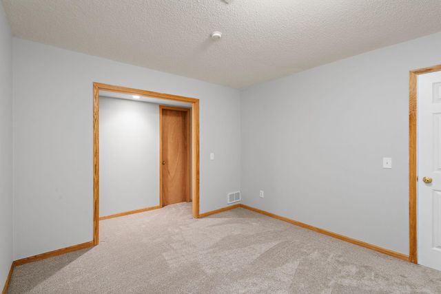 18340 Roosevelt Circle NW, Elk River, MN 55330