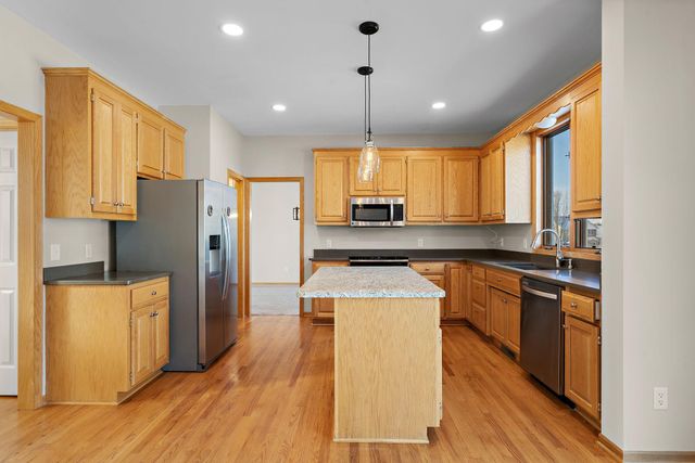 18340 Roosevelt Circle NW, Elk River, MN 55330