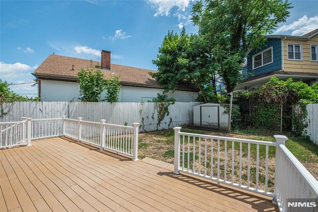 7 Hobart Place, Clifton, NJ 07011