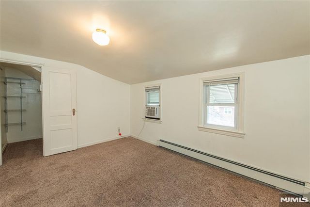 7 Hobart Place, Clifton, NJ 07011