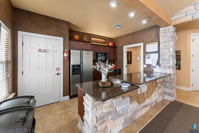 5511 E Eastbridge Pl Place, Sioux Falls, SD 57110