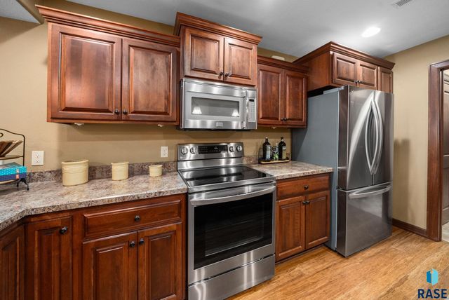 5511 E Eastbridge Pl Place, Sioux Falls, SD 57110