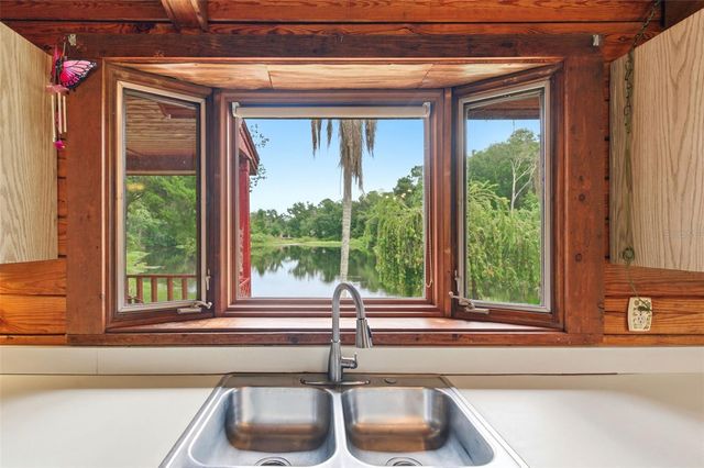 6409 CHISWICK COURT, New Port Richey, FL 34655