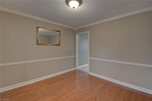 1290 Jonestown Road, Winston-salem, NC 27103