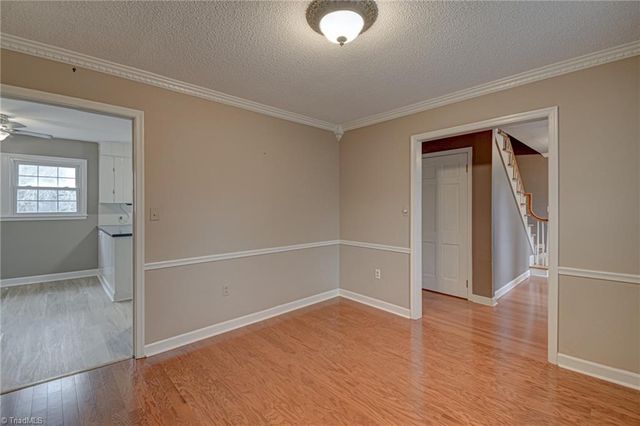 1290 Jonestown Road, Winston-salem, NC 27103