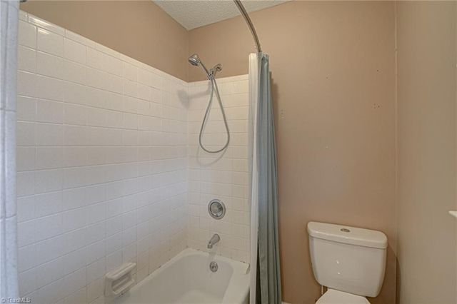 1290 Jonestown Road, Winston-salem, NC 27103