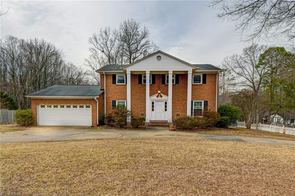 1290 Jonestown Road, Winston-salem, NC 27103