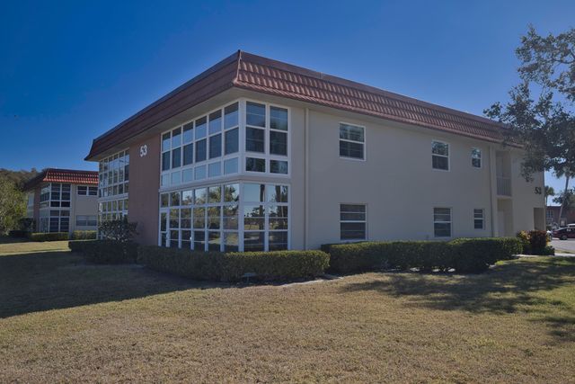 53 Woodland Drive 207, Vero Beach, FL 32962