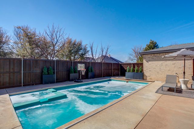 11410 Topeka Avenue, Lubbock, TX 79424