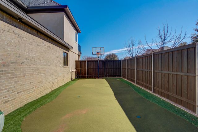 11410 Topeka Avenue, Lubbock, TX 79424