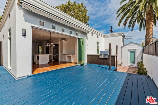 7270 Waring Avenue, Los Angeles, CA 90046