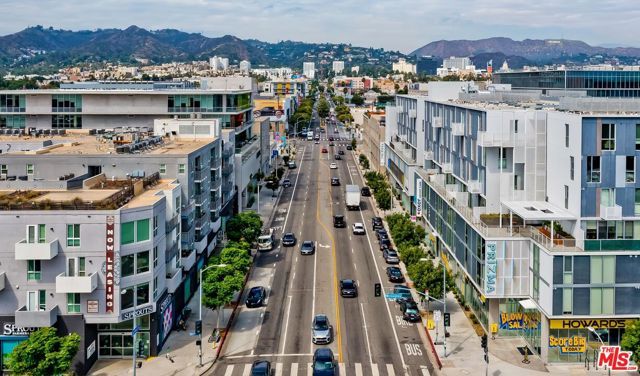 7270 Waring Avenue, Los Angeles, CA 90046