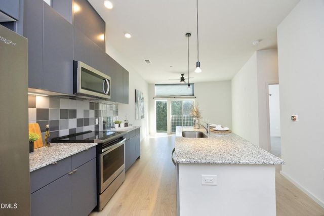 600 S Duke Street 26, Durham, NC 27701