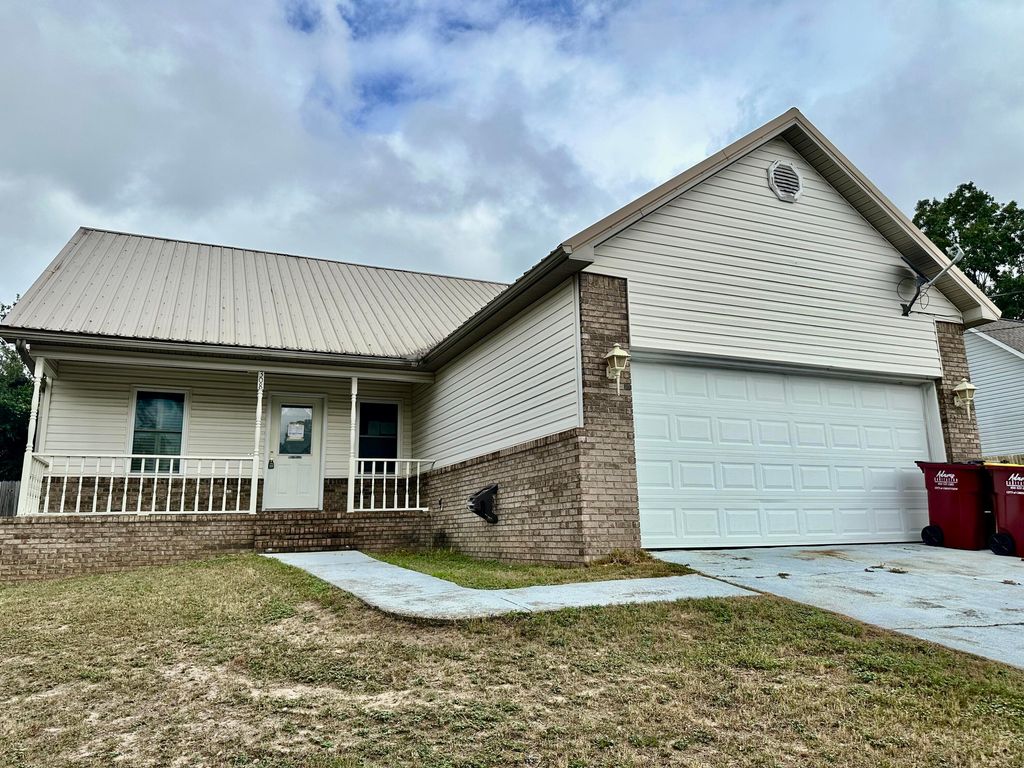 308 Island Drive, Crestview, FL 32536