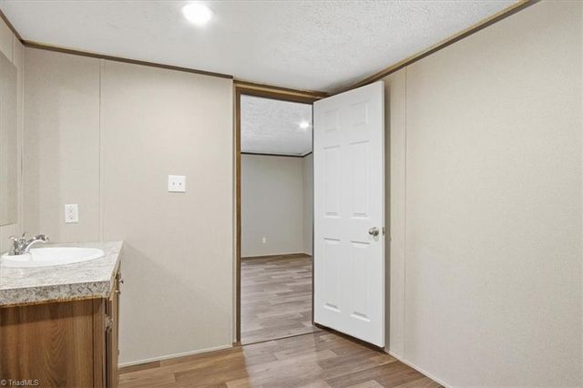 124 Kameron Court, Madison, NC 27025