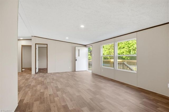 124 Kameron Court, Madison, NC 27025