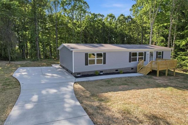 124 Kameron Court, Madison, NC 27025