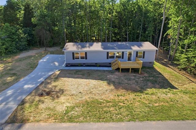 124 Kameron Court, Madison, NC 27025