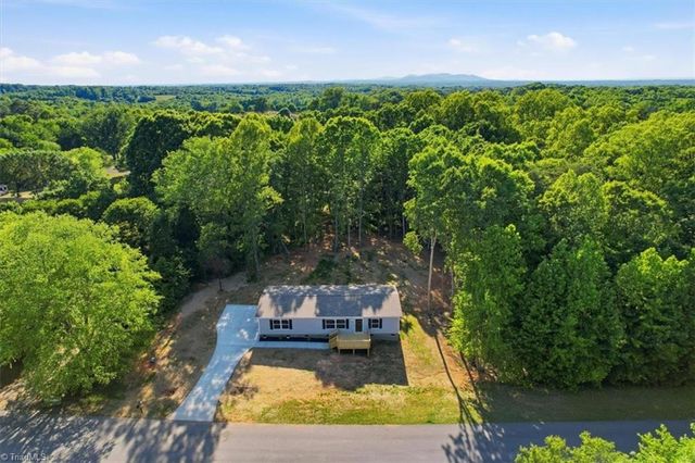 124 Kameron Court, Madison, NC 27025