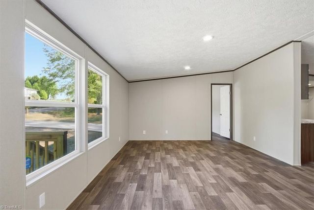 124 Kameron Court, Madison, NC 27025