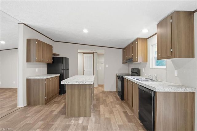 124 Kameron Court, Madison, NC 27025