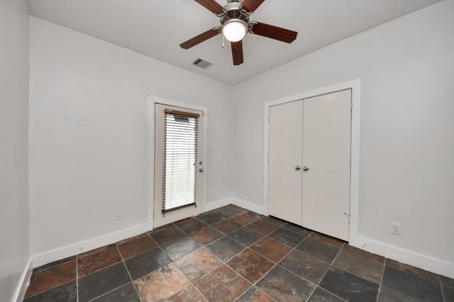 2911 Chartres Street, Houston, TX 77004