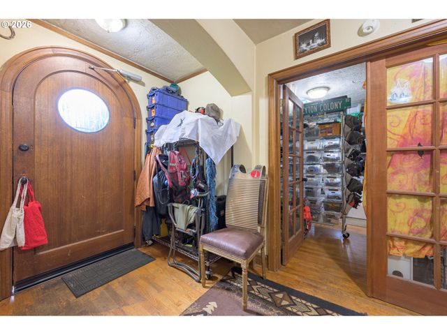 325 RIVER Rd, Eugene, OR 97404