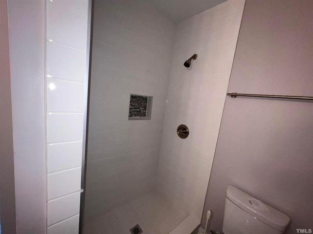 220 Elizabeth Street Apt E6, Chapel Hill, NC 27514