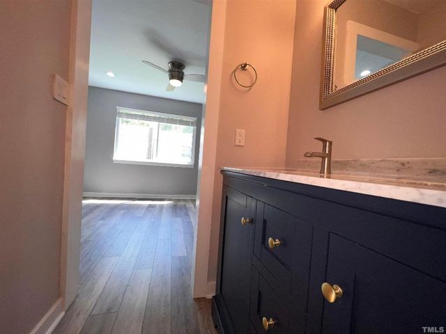 220 Elizabeth Street Apt E6, Chapel Hill, NC 27514