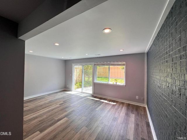 220 Elizabeth Street Apt E6, Chapel Hill, NC 27514