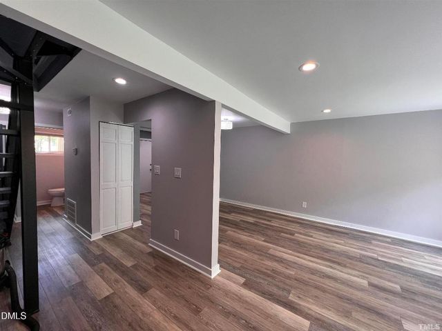 220 Elizabeth Street Apt E6, Chapel Hill, NC 27514