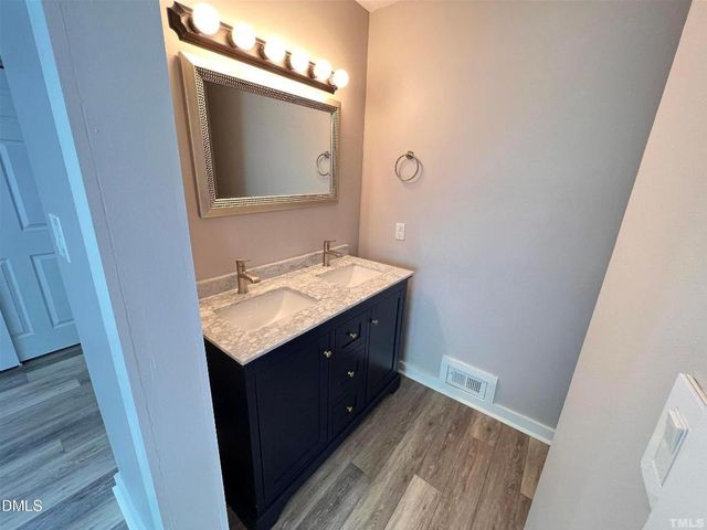 220 Elizabeth Street Apt E6, Chapel Hill, NC 27514