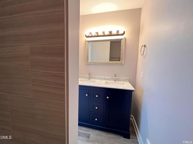 220 Elizabeth Street Apt E6, Chapel Hill, NC 27514