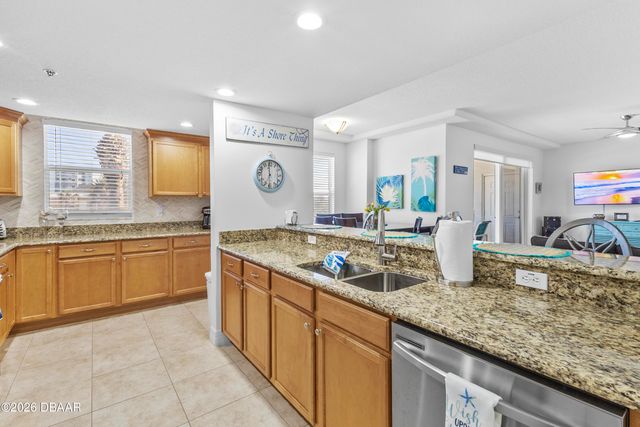 2071 S Atlantic Ave Apt 205, Daytona Beach Shores, FL 32118