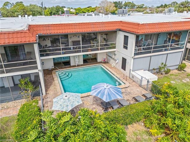 4728 Orange Grove BLVD 10, North Fort Myers, FL 33903