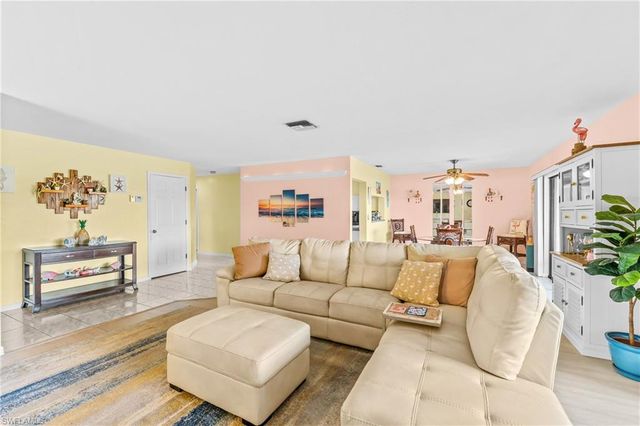 4728 Orange Grove BLVD 10, North Fort Myers, FL 33903