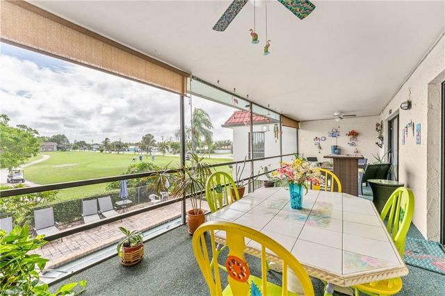 4728 Orange Grove BLVD 10, North Fort Myers, FL 33903