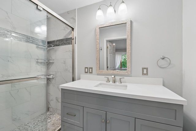 W3451 Wildwood DRIVE, Lake Geneva, WI 53147